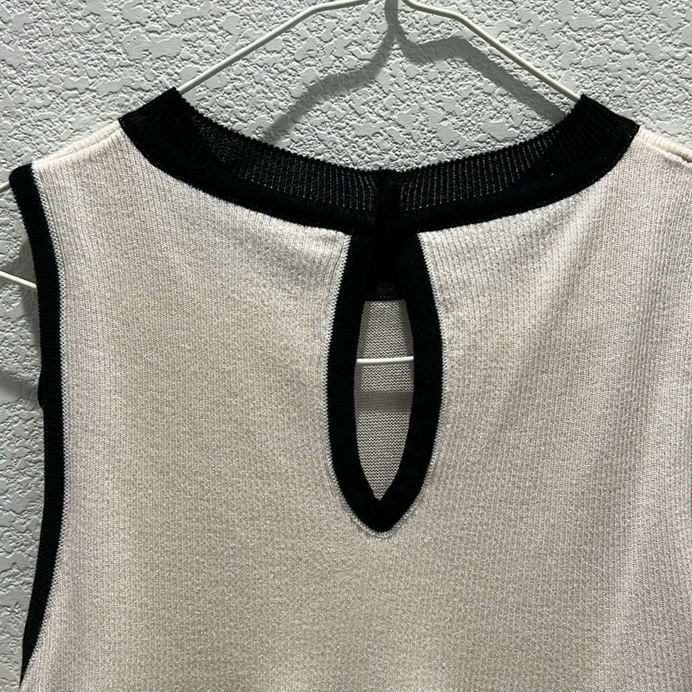 Zara Ruffled Dress with Bow - Picture 8 of 10